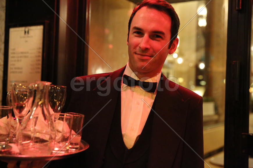 Парижский официант