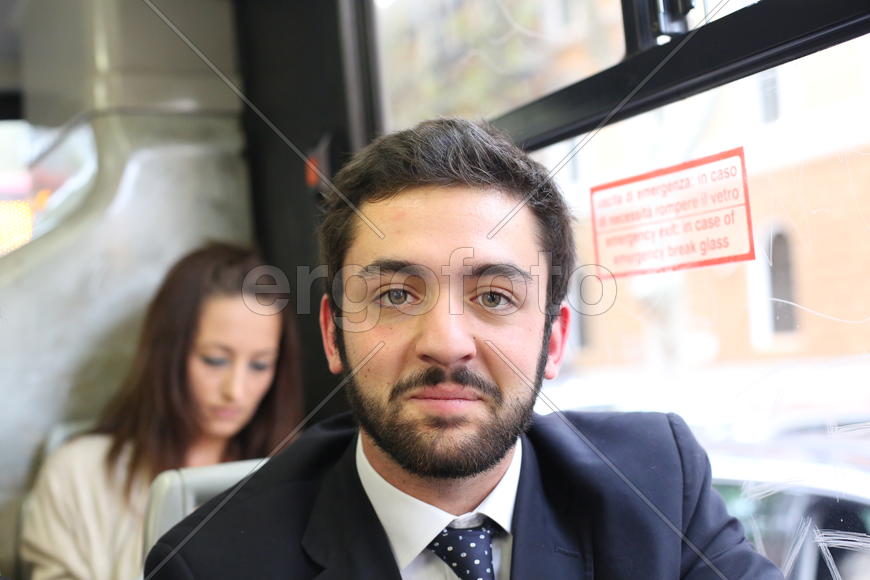 Зачем Вы меня снимаете?