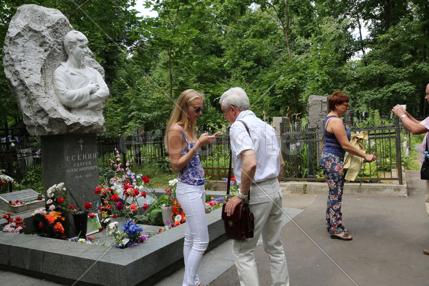 Сергей Есенин - Ваганьковское кладбище