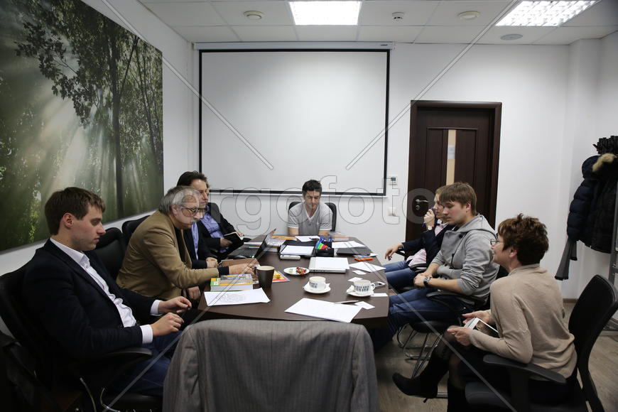 Совещание в Ланите