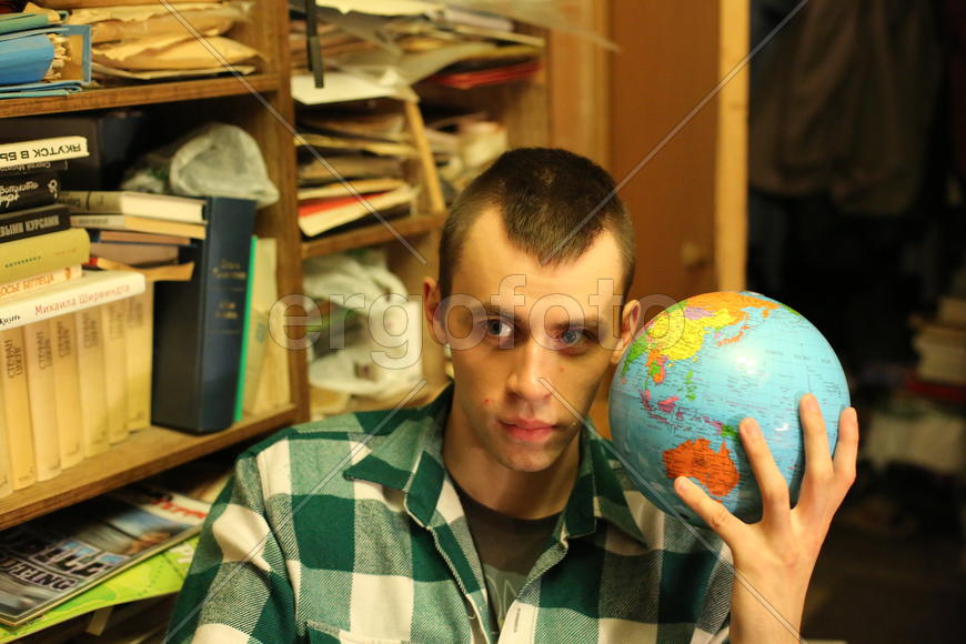 Глаза и глобус