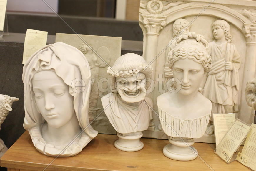 Лики прошлых веков