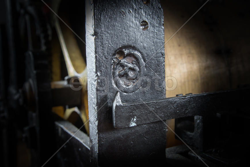 Куранты Невьянской башни