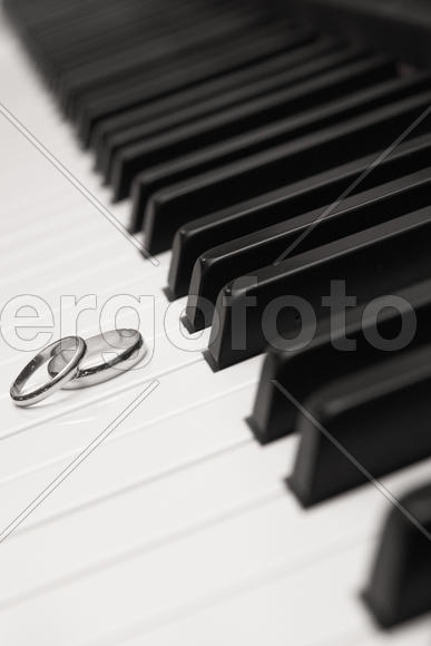 Свадебные кольца