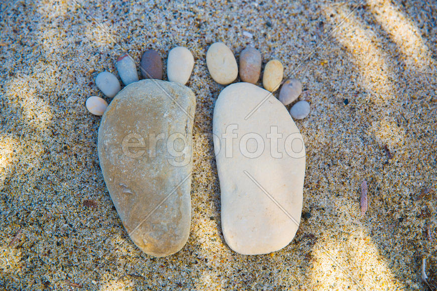 Ступни из камней