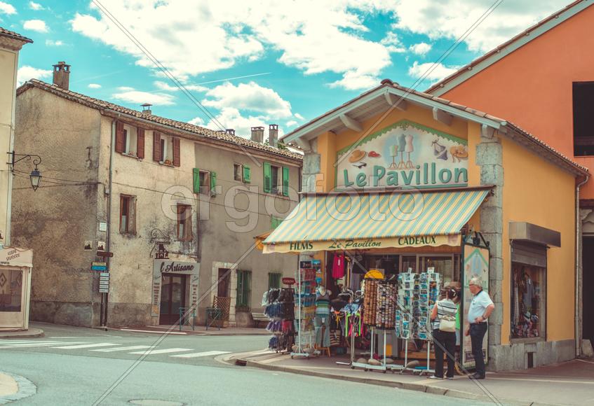 Магазинчик во Франции