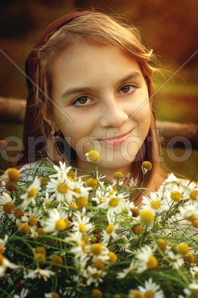 девочка с цветами