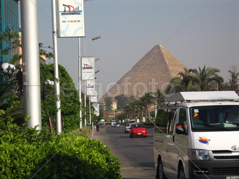 Дорога к пирамидам