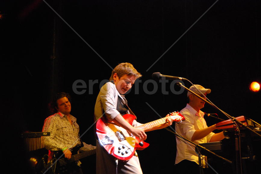 ДК МАИ, 2008. Исполнение на гитаре