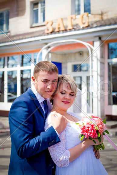 молодожёны