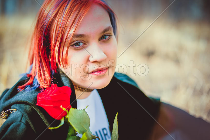 Девушка в лесу