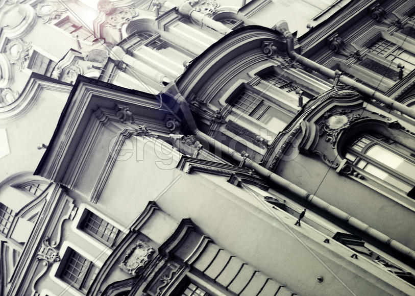 Фасад в стиле модерн