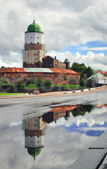 Башня крепостного замка