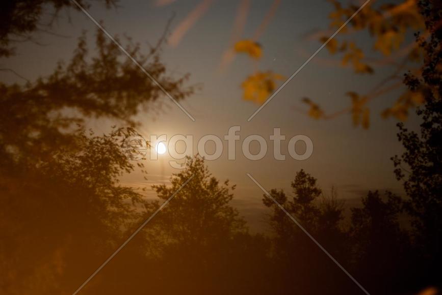 Луна за дымом 