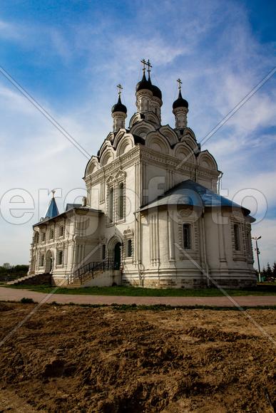 Между небом и землей