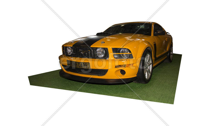 Искусство вечно. Оранжевый автомобиль