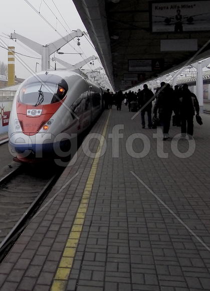 "Сапсан" до Санкт-Петербурга