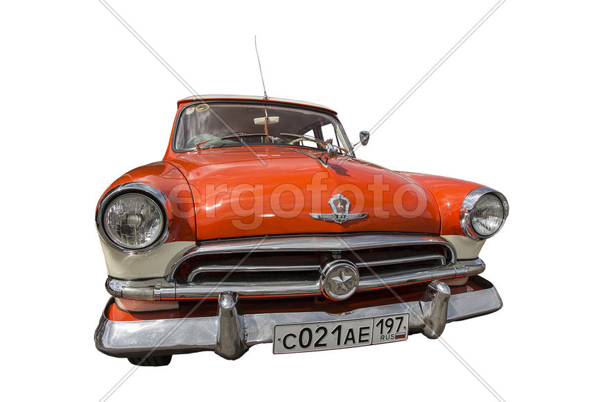 Искусство вечно. Автомобиль красного цвета