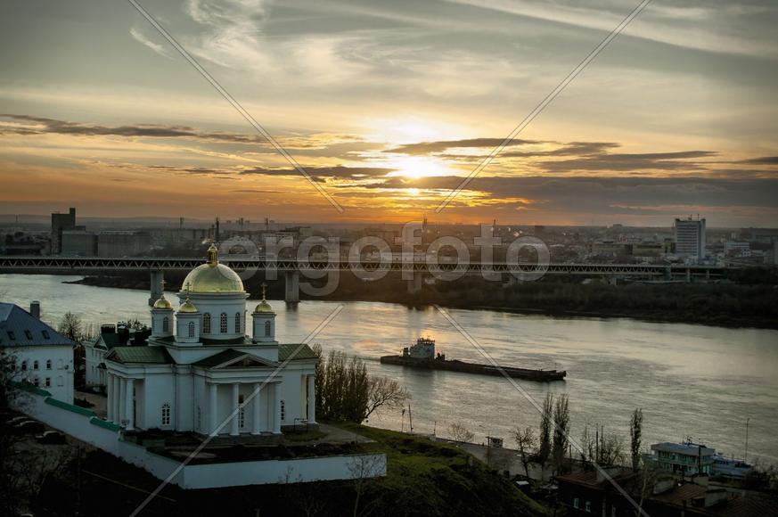 Закат над городом
