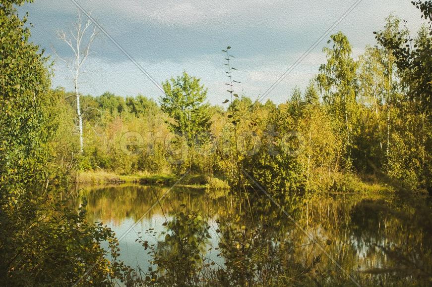 Озеро ранней осенью