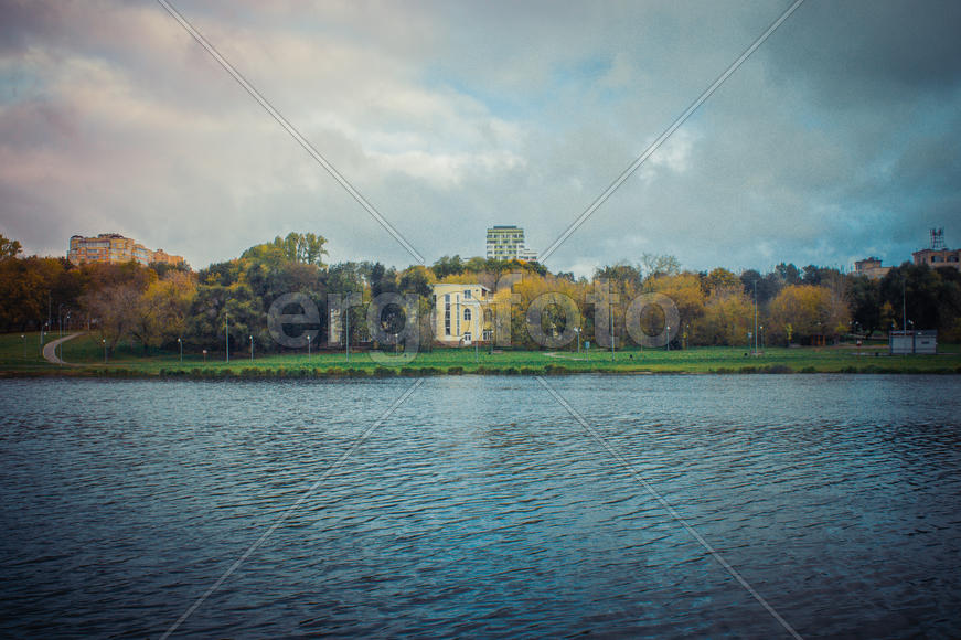 Люблино. Берег