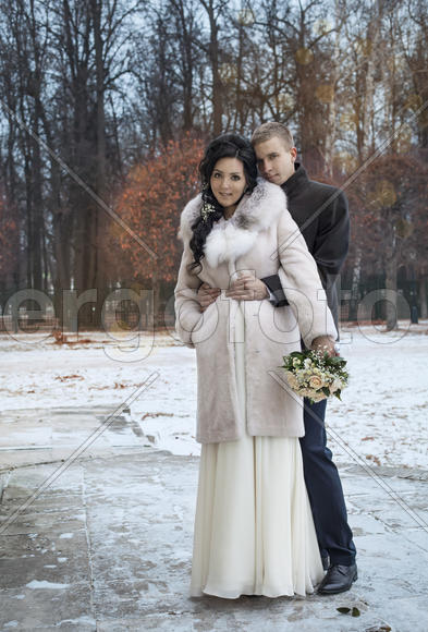 Пара на прогулке