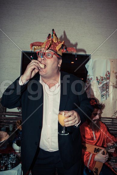 Смешной мужчина