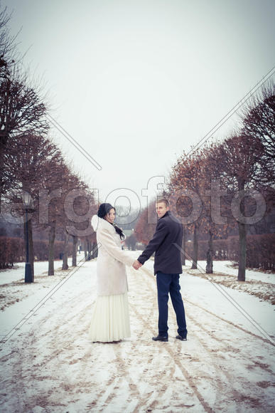 Прогулка молодоженов