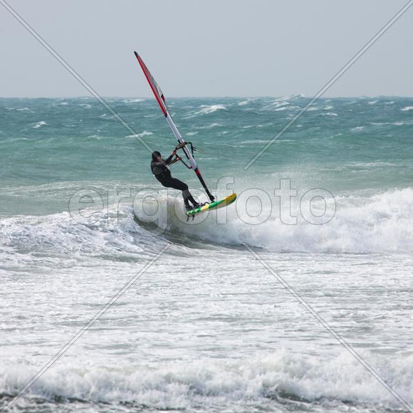 Наперегонки с волной