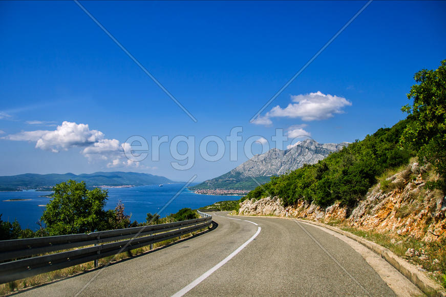 Дорога в море