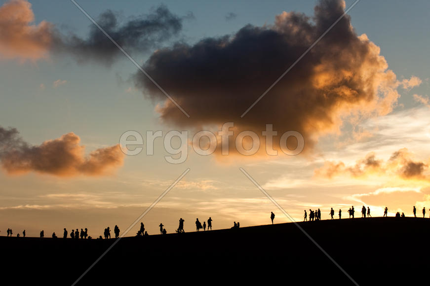 Дюны на закате