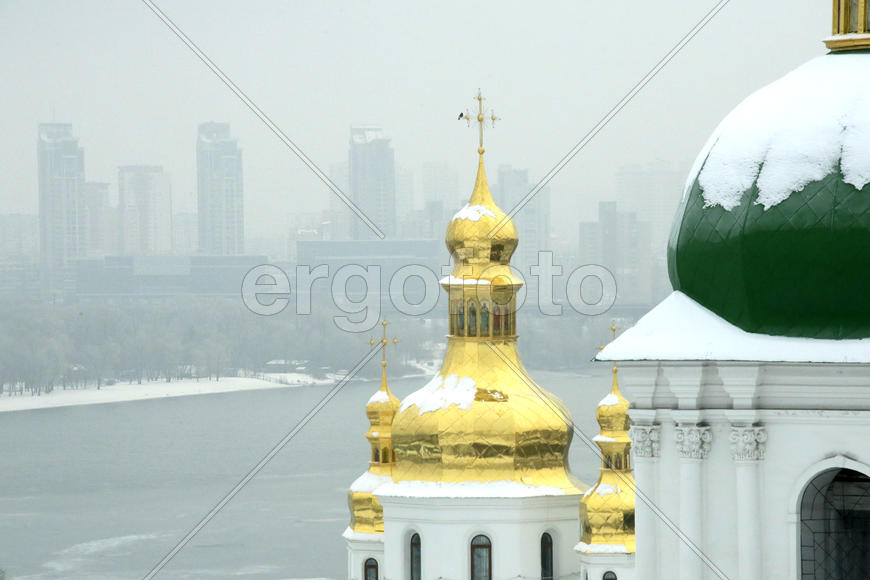 Купола и снег