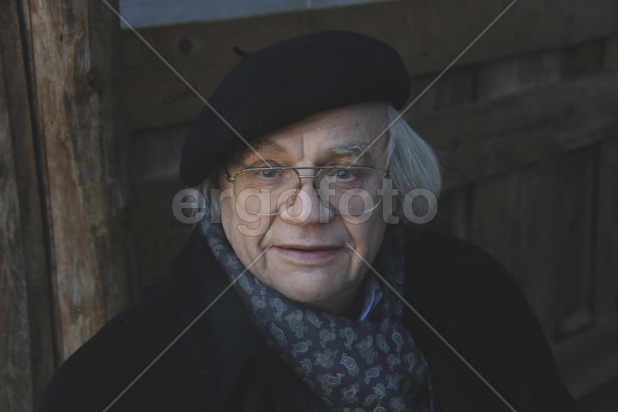 Мужчина пожилого возраста