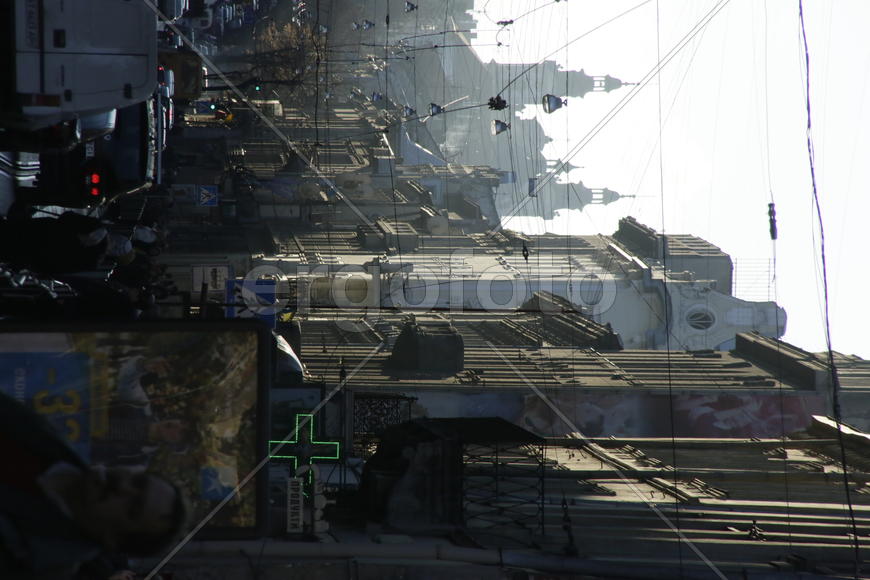 Город и солнце