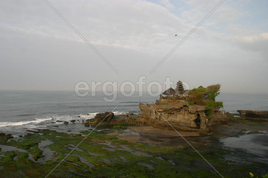 Остров Бали и вода