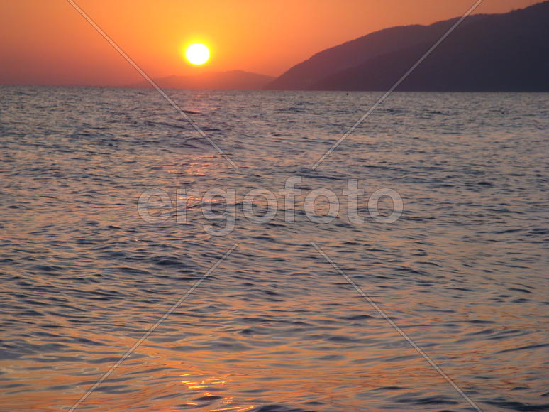 закат на море