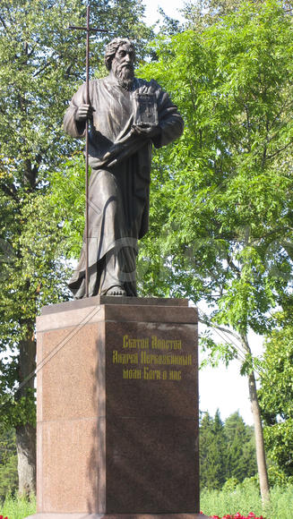 Памятник Андрею Первозванному на Валааме