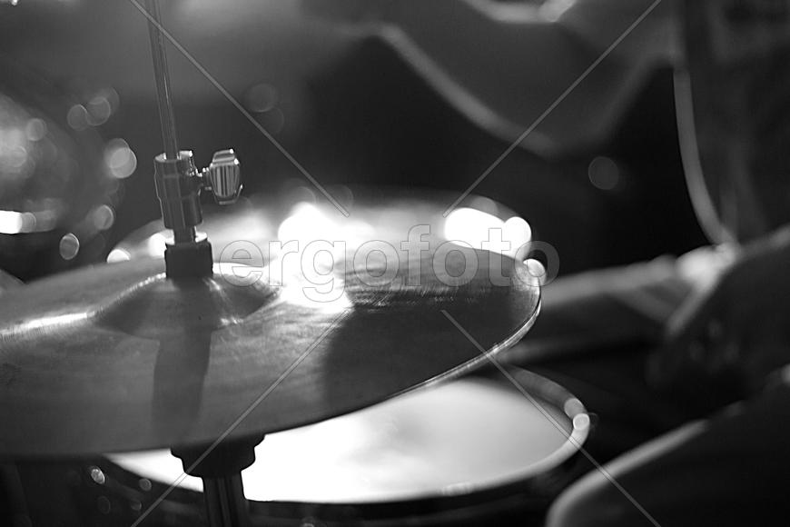 Барабанная установка 