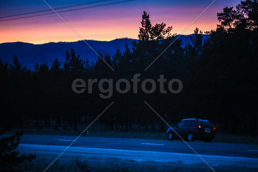 Ночная дорога. Байкал