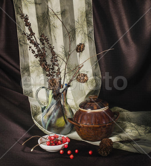 Натюрморт из трех предметов