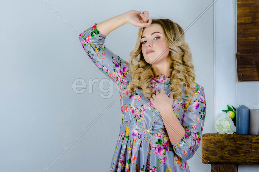 девушка в красивом платье