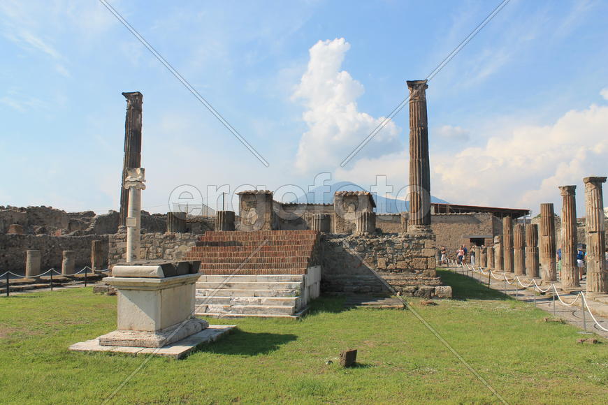 Итальянские колонны