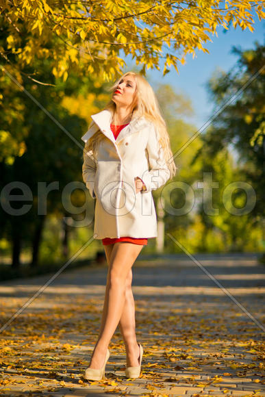 Мила. Портрет осенью