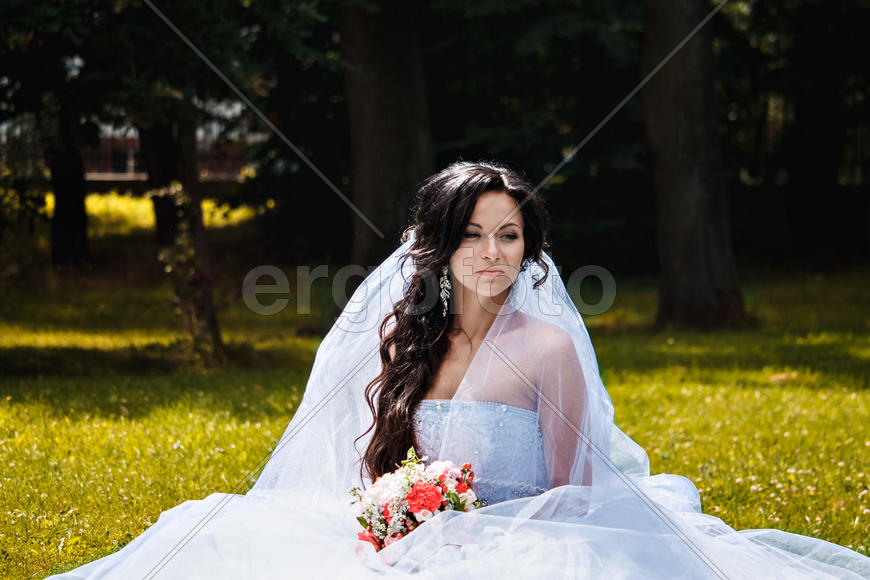 Невеста с букетом