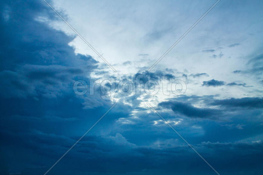 Небо в открытом океане