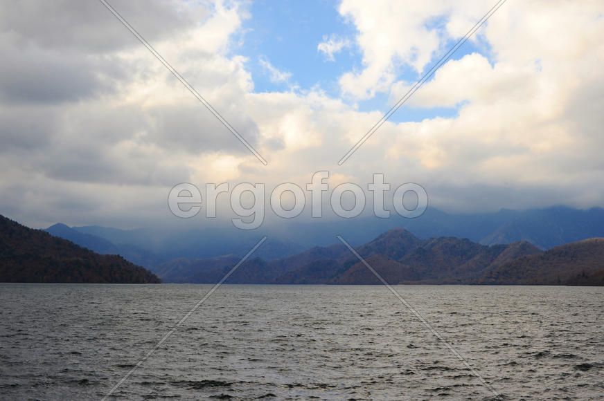 Горное озеро