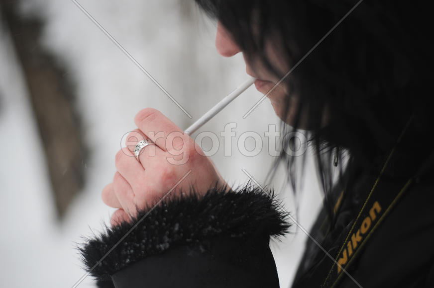 Сигарета на морозе