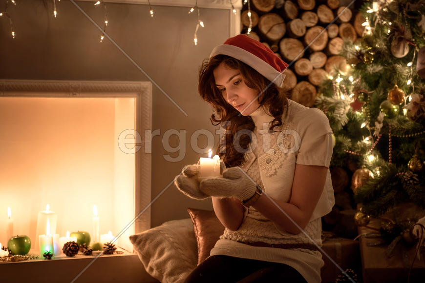 Девушка со свечой