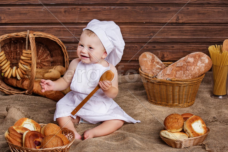 Ребенок и мучные изделия