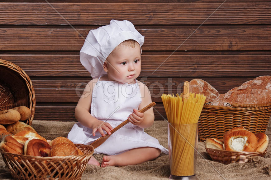 Ребенок и мучные изделия